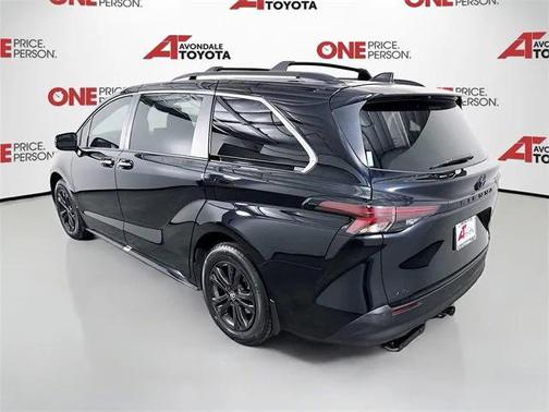 2024 Toyota Sienna Woodland Edition