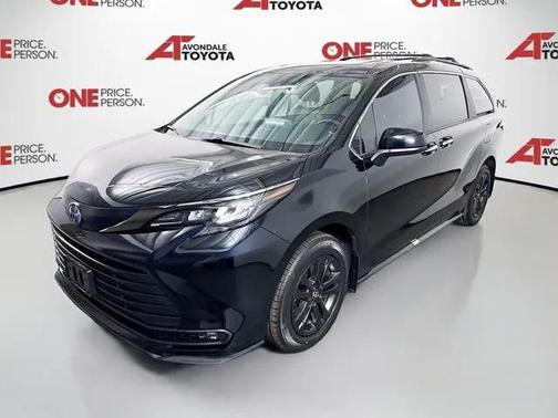 2024 Toyota Sienna Woodland Edition