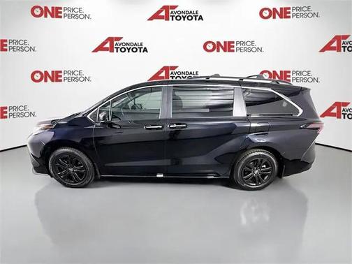 2024 Toyota Sienna Woodland Edition