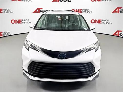 2023 Toyota Sienna XLE