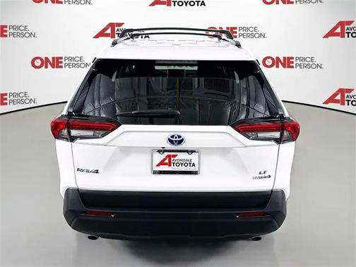 2024 Toyota RAV4 Hybrid LE