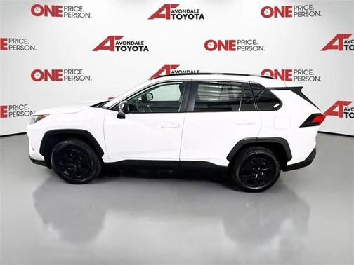 2020 Toyota RAV4 LE