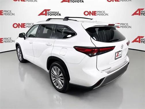 2023 Toyota Highlander Platinum
