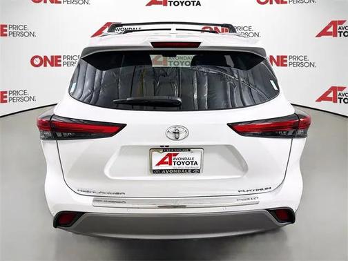 2023 Toyota Highlander Platinum
