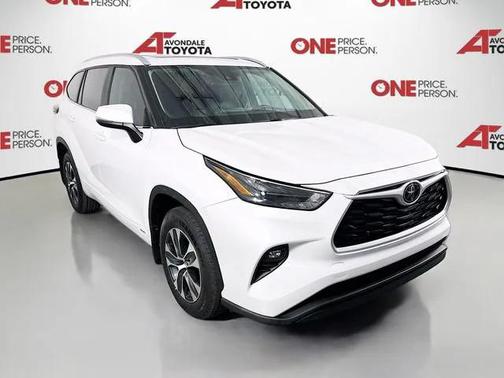 2025 Toyota Highlander Hybrid XLE