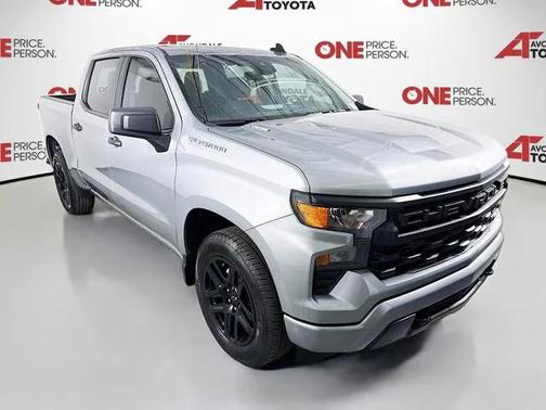 2025 Chevrolet Silverado 1500 Custom
