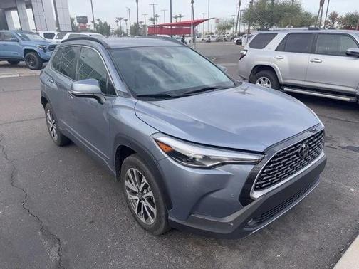 2022 Toyota Corolla Cross XLE