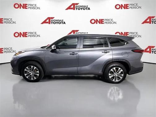 2024 Toyota Highlander XLE