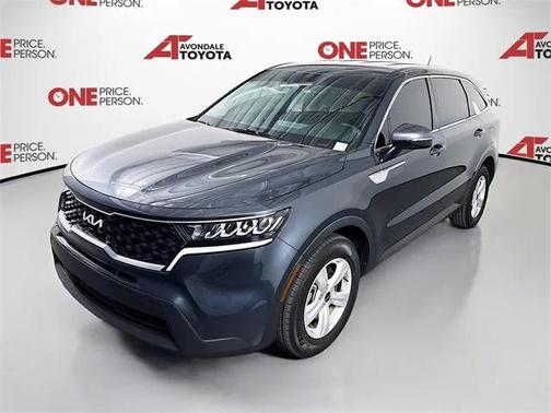 2023 Kia Sorento LX