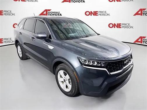 2023 Kia Sorento LX