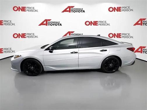2022 Toyota Avalon Hybrid XSE