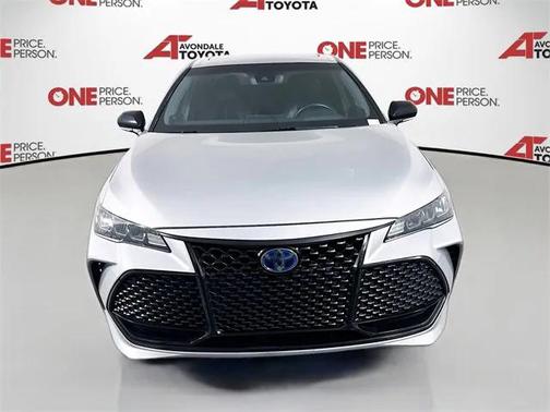 2022 Toyota Avalon Hybrid XSE