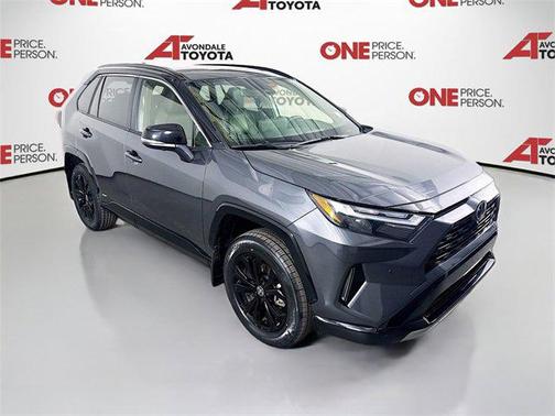 2025 Toyota RAV4 Hybrid SE