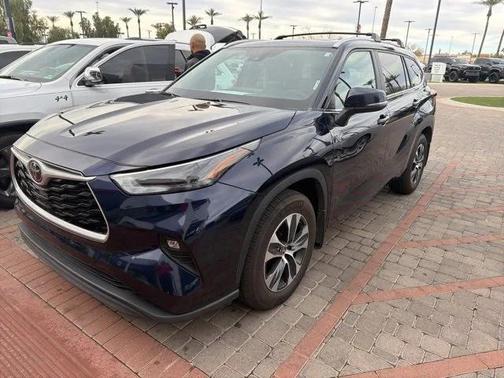 2024 Toyota Highlander XLE