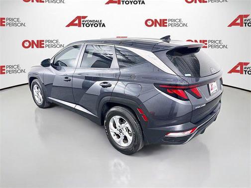2022 Hyundai TUCSON SE
