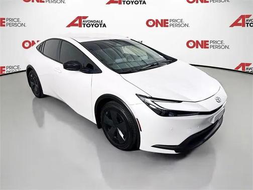 2025 Toyota Prius LE