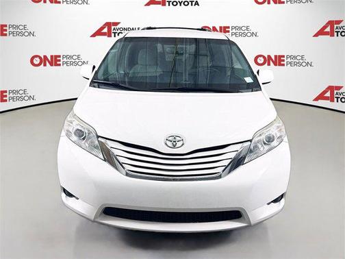 2015 Toyota Sienna 