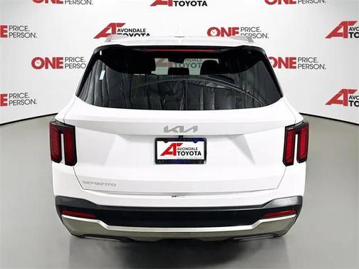 2024 Kia Sorento S