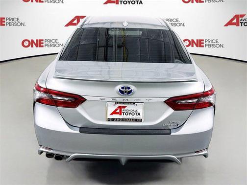 2024 Toyota Camry Hybrid SE