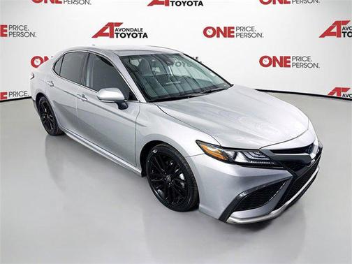 2024 Toyota Camry Hybrid SE