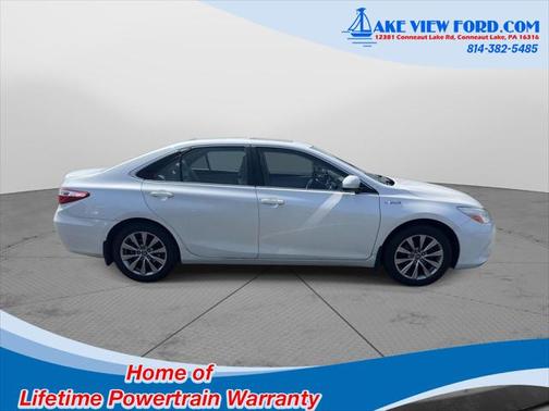 2017 Toyota Camry Hybrid XLE