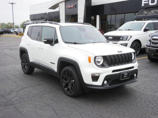 Alpine White Clearcoat 2022 Jeep Renegade Altitude