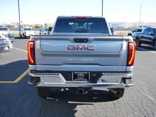 2026 GMC Sierra 3500 SLT