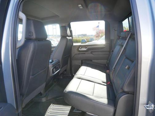 2026 GMC Sierra 3500 SLT