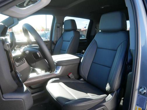 2026 GMC Sierra 3500 SLT