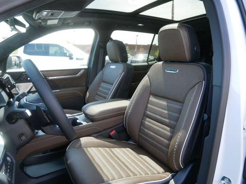 Glacier White Tricoat 2026 GMC Acadia Denali
