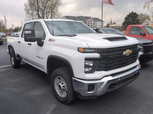 Summit White 2025 Chevrolet Silverado 2500 WT