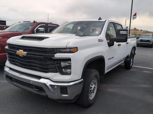 Summit White 2025 Chevrolet Silverado 2500 WT