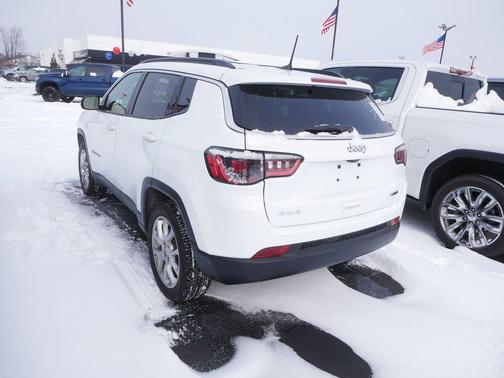 2024 Jeep Compass Latitude Lux