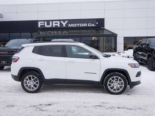2024 Jeep Compass Latitude Lux