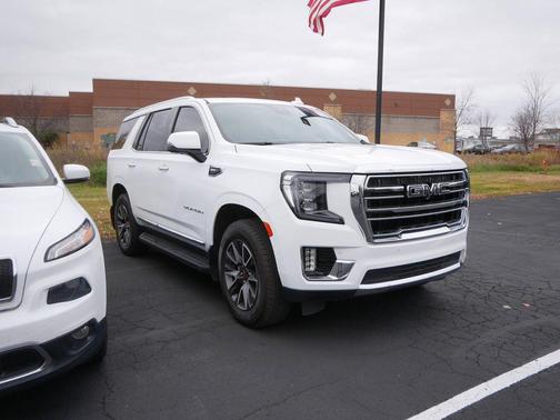 2023 GMC Yukon SLT
