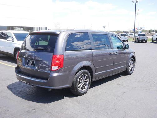 Granite Crystal Metallic Clearcoat 2016 Dodge Grand Caravan SXT