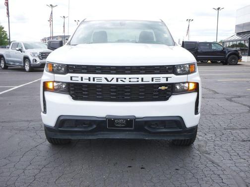 Summit White 2020 Chevrolet Silverado 1500 Custom