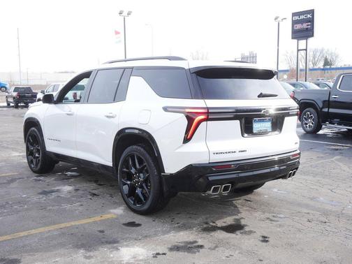 2025 Chevrolet Traverse RS