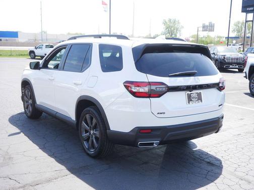 White 2025 Honda Pilot Sport