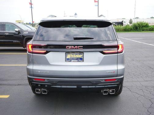 2026 GMC Acadia AWD AT4