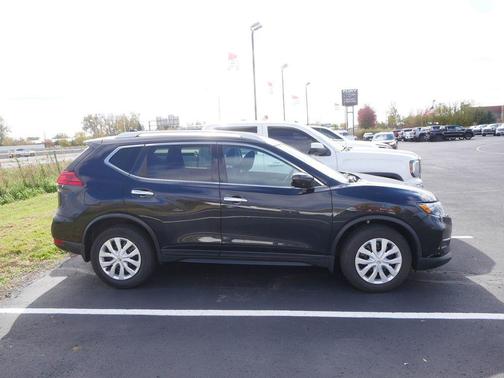 2017 Nissan Rogue S