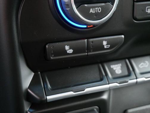 Summit White 2023 Chevrolet Silverado 3500 LT