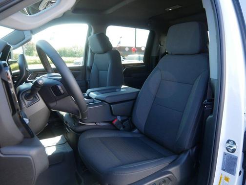 2026 GMC Sierra 3500 SLE