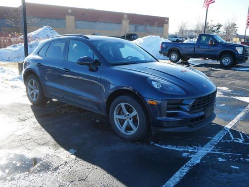 2021 Porsche Macan Base