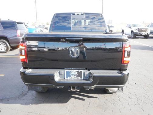 2022 RAM 2500 Big Horn Mega Cab 4x4 6'4'' Box