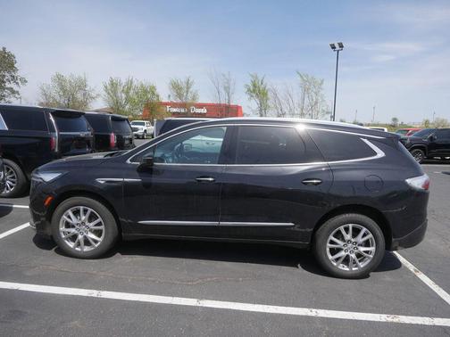 Ebony Twilight Metallic 2024 Buick Enclave Essence AWD