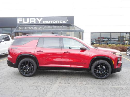 Radiant Red Tintcoat 2024 Chevrolet Traverse RS