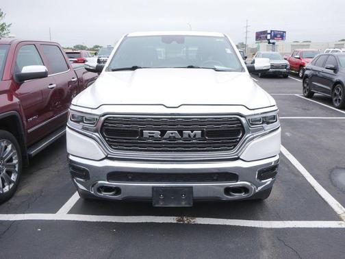 Ivory White Tri-Coat Pearlcoat 2020 RAM 1500 Limited