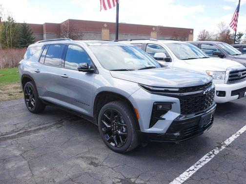 Sterling Gray Metallic 2024 Chevrolet Traverse RS