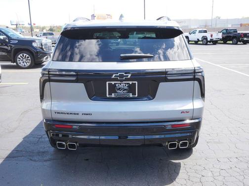 Sterling Gray Metallic 2024 Chevrolet Traverse RS